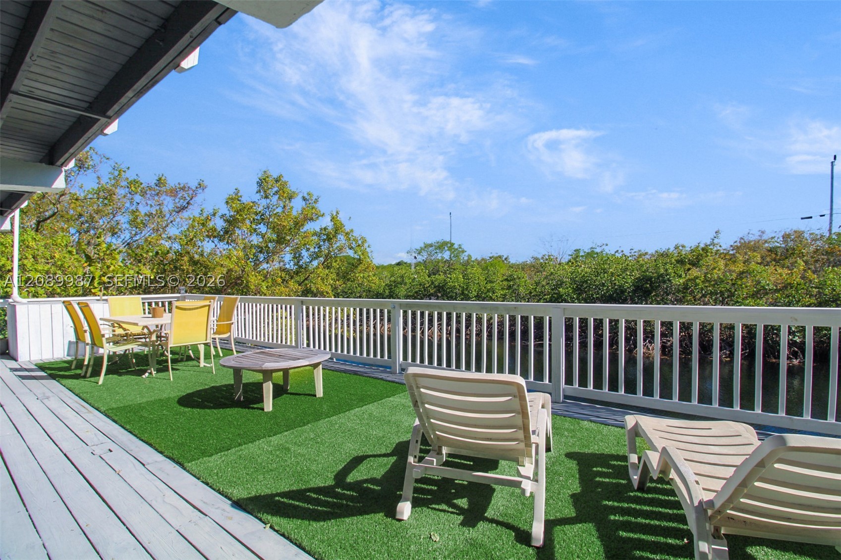 133 Valois Blvd Property Photo 11