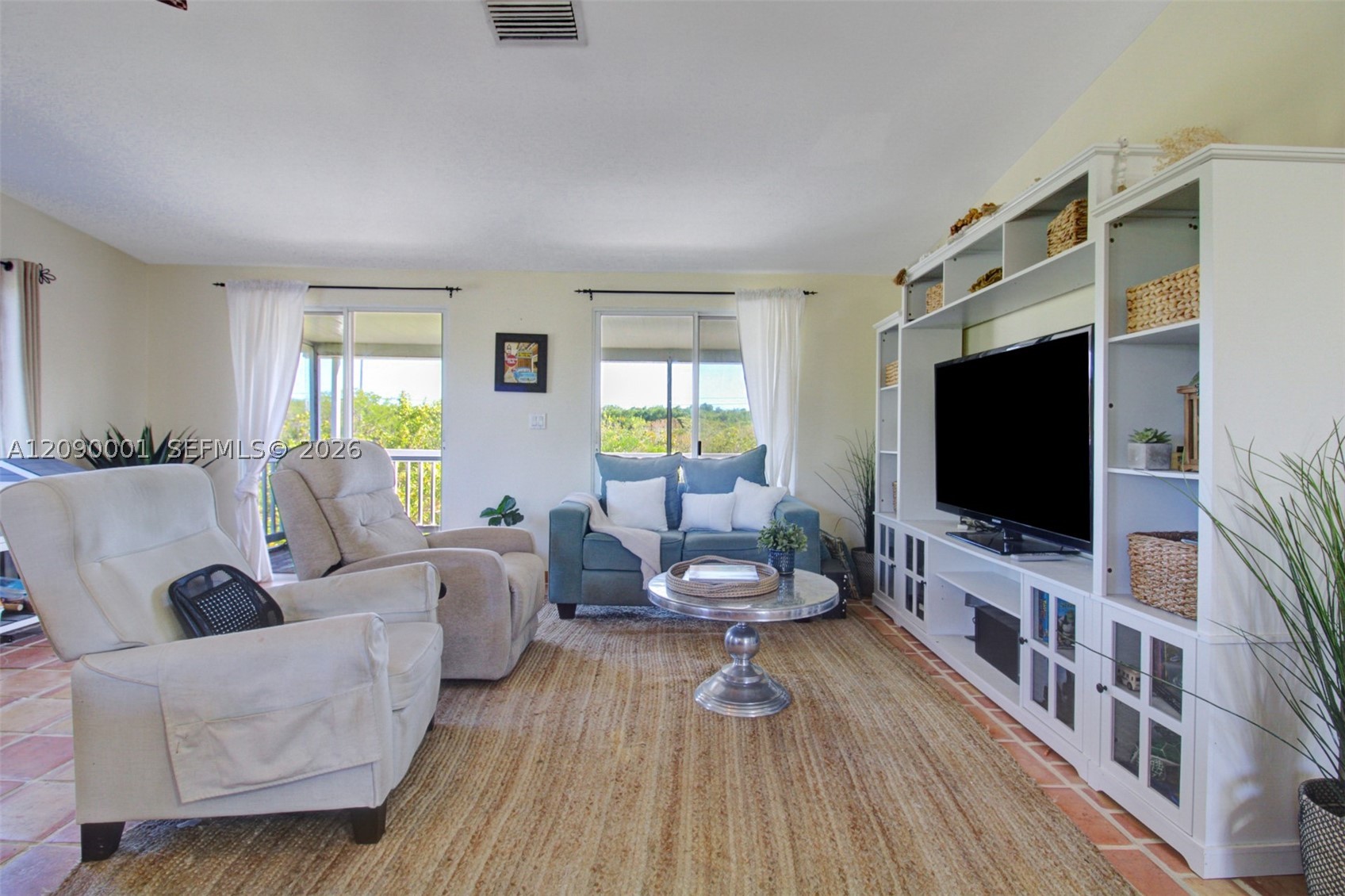 133 Valois Blvd 0 Property Photo 2