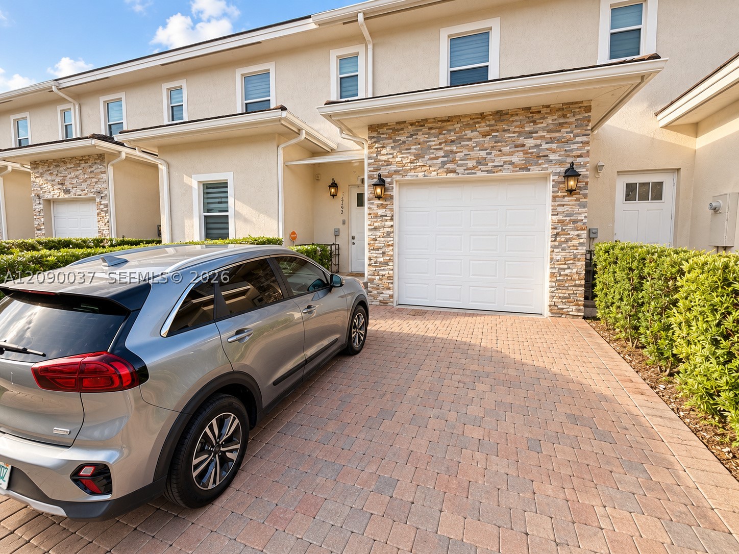 A12090037 Property Photo 15