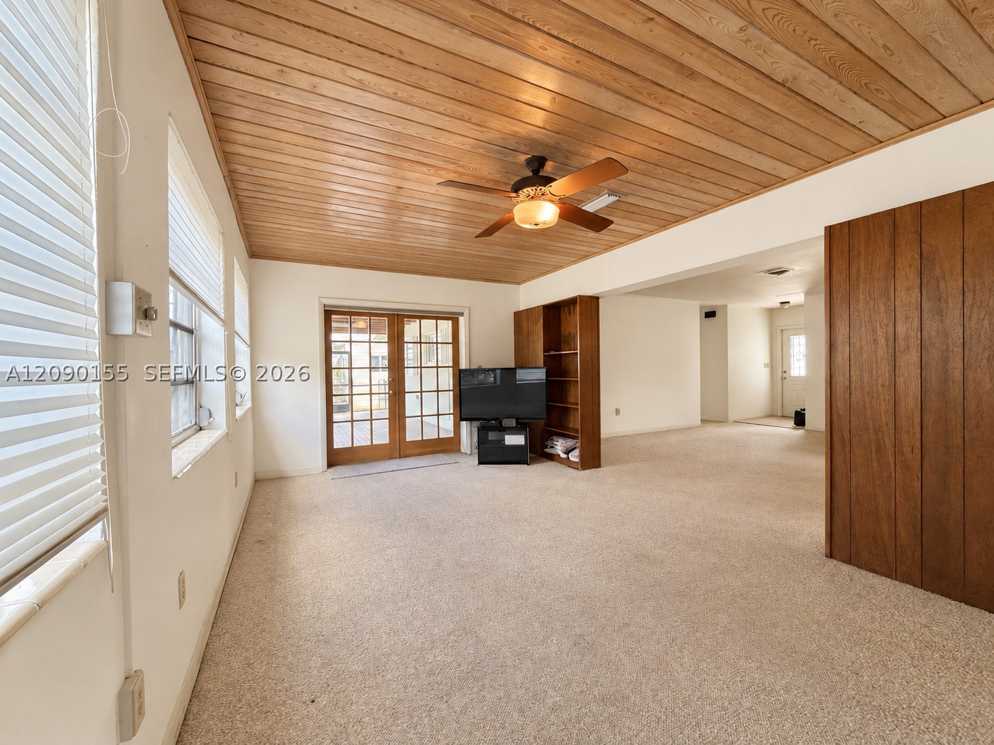949 Nw 9th St Property Photo 12