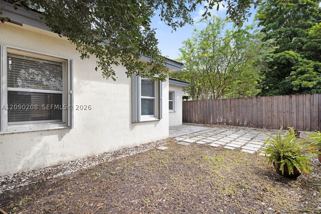 3656 Ne 3rd Ct Property Photo 27