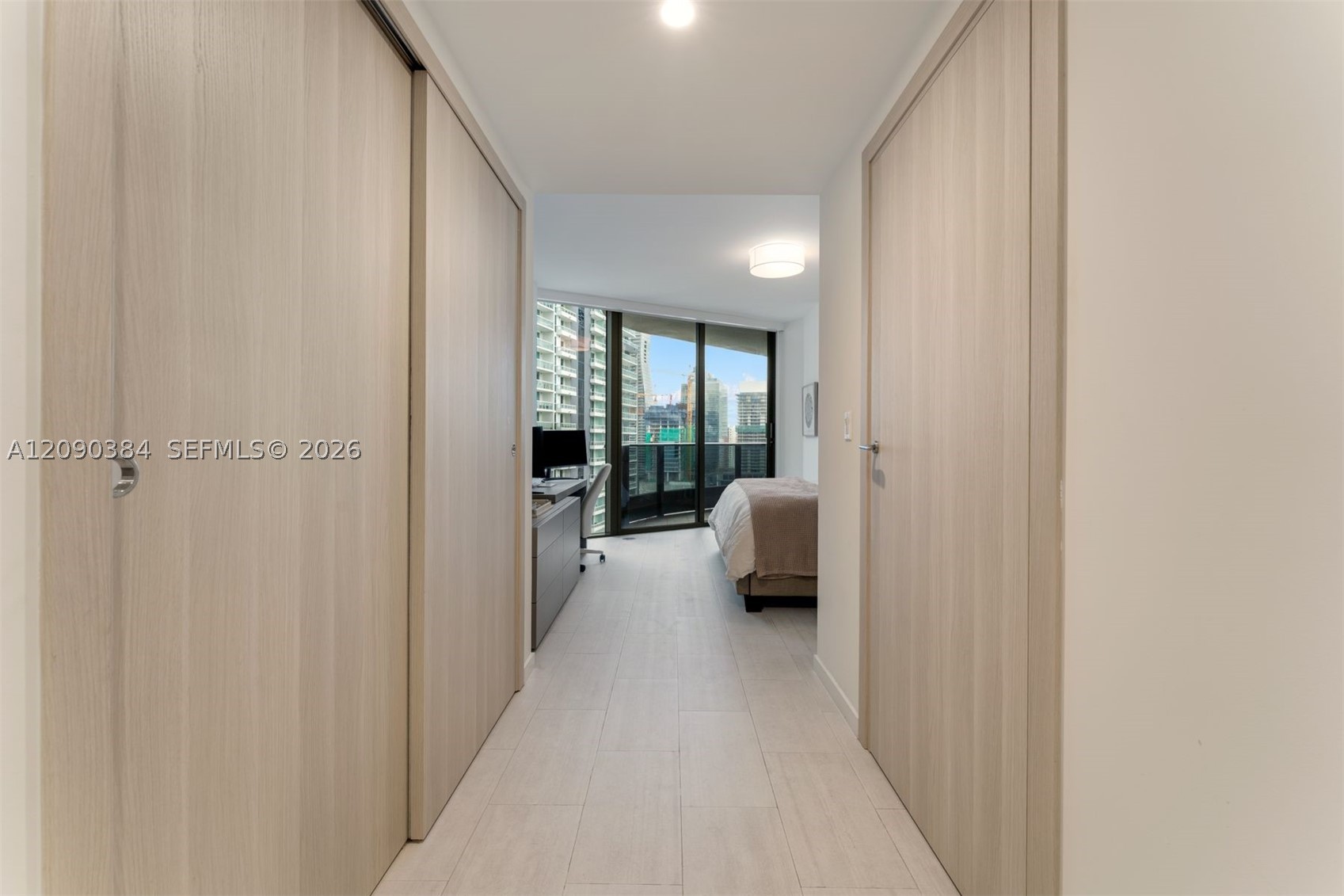 1000 Brickell Plz 2401 Property Photo 11
