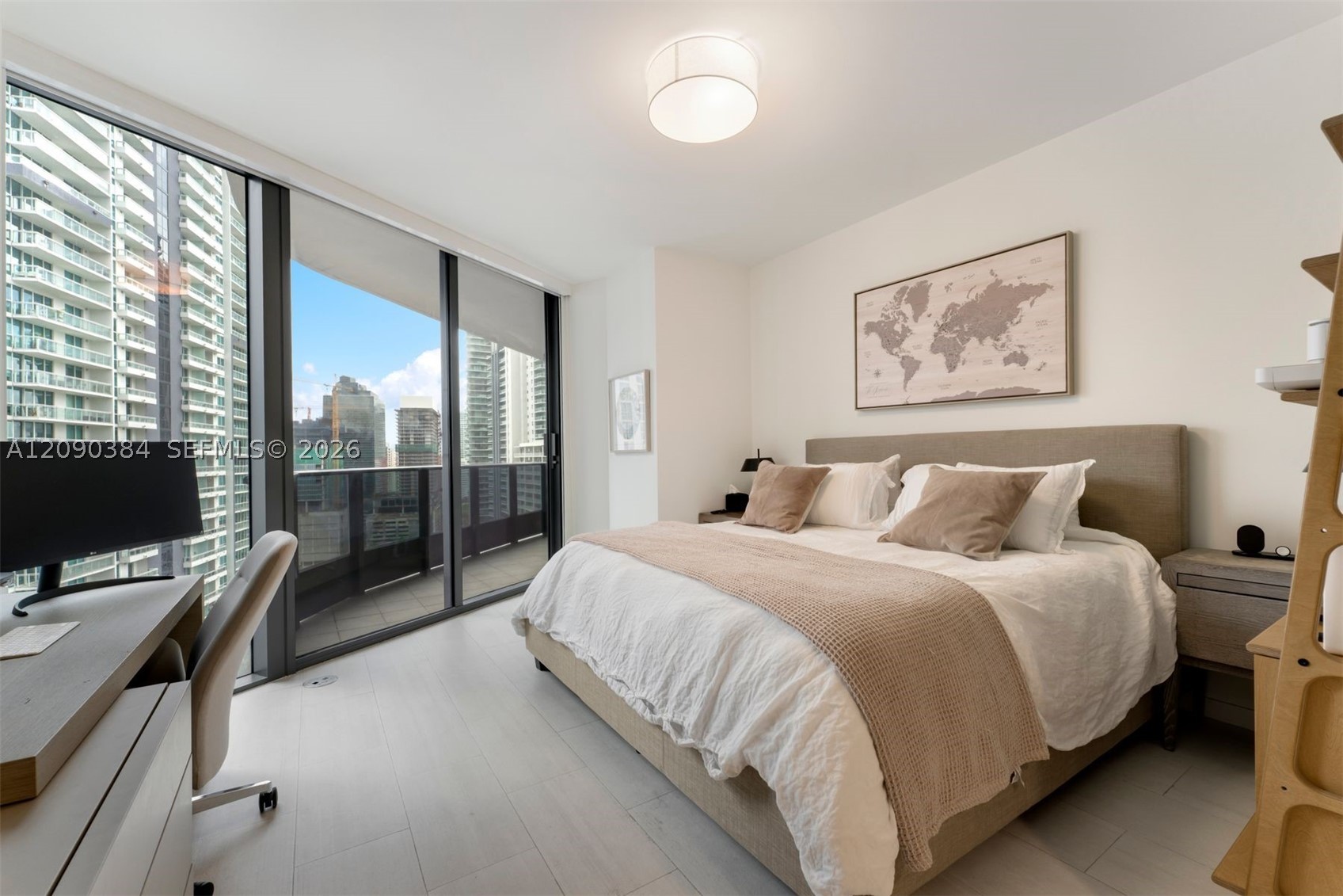 1000 Brickell Plz 2401 Property Photo 12