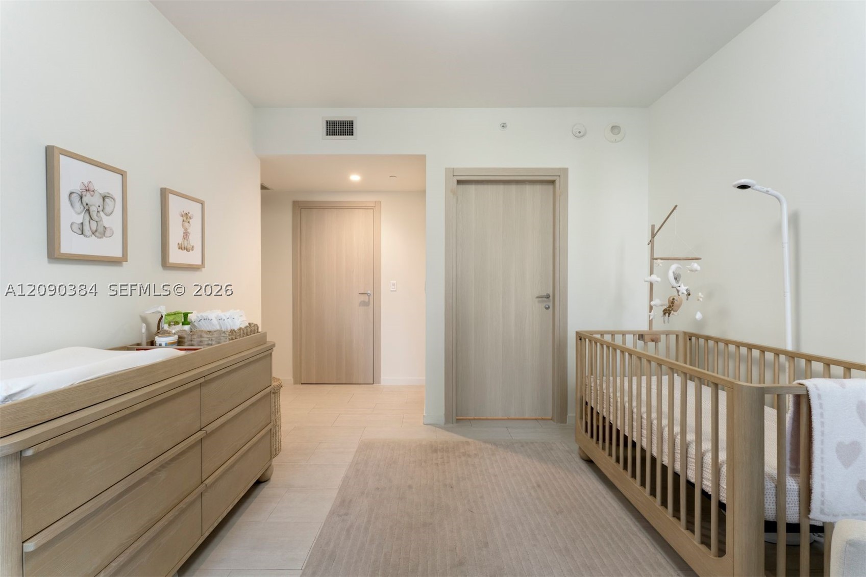 1000 Brickell Plz 2401 Property Photo 17