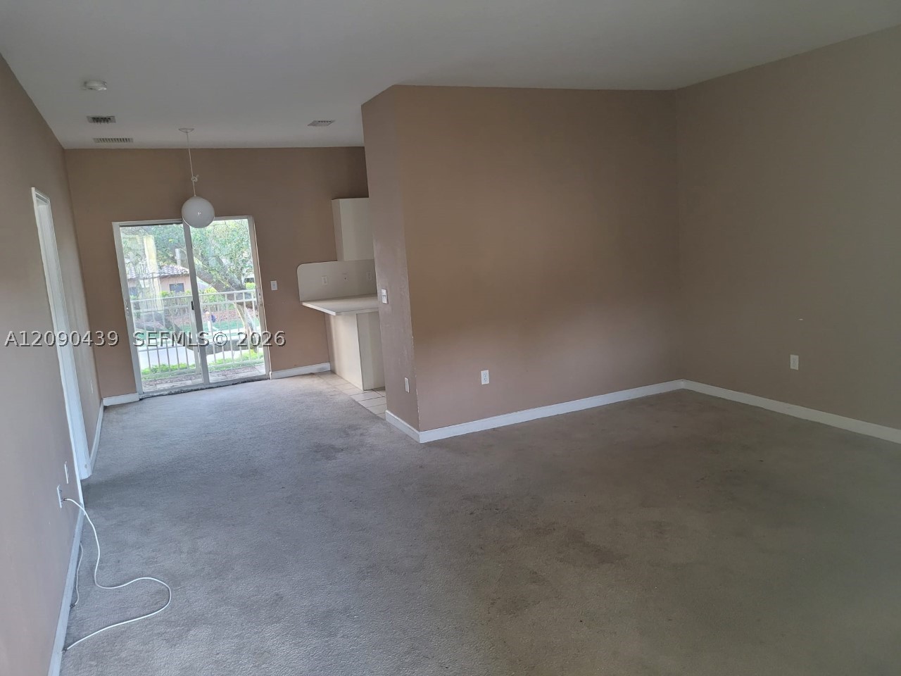 2720 NE 3rd Dr 202 Property Photo 1