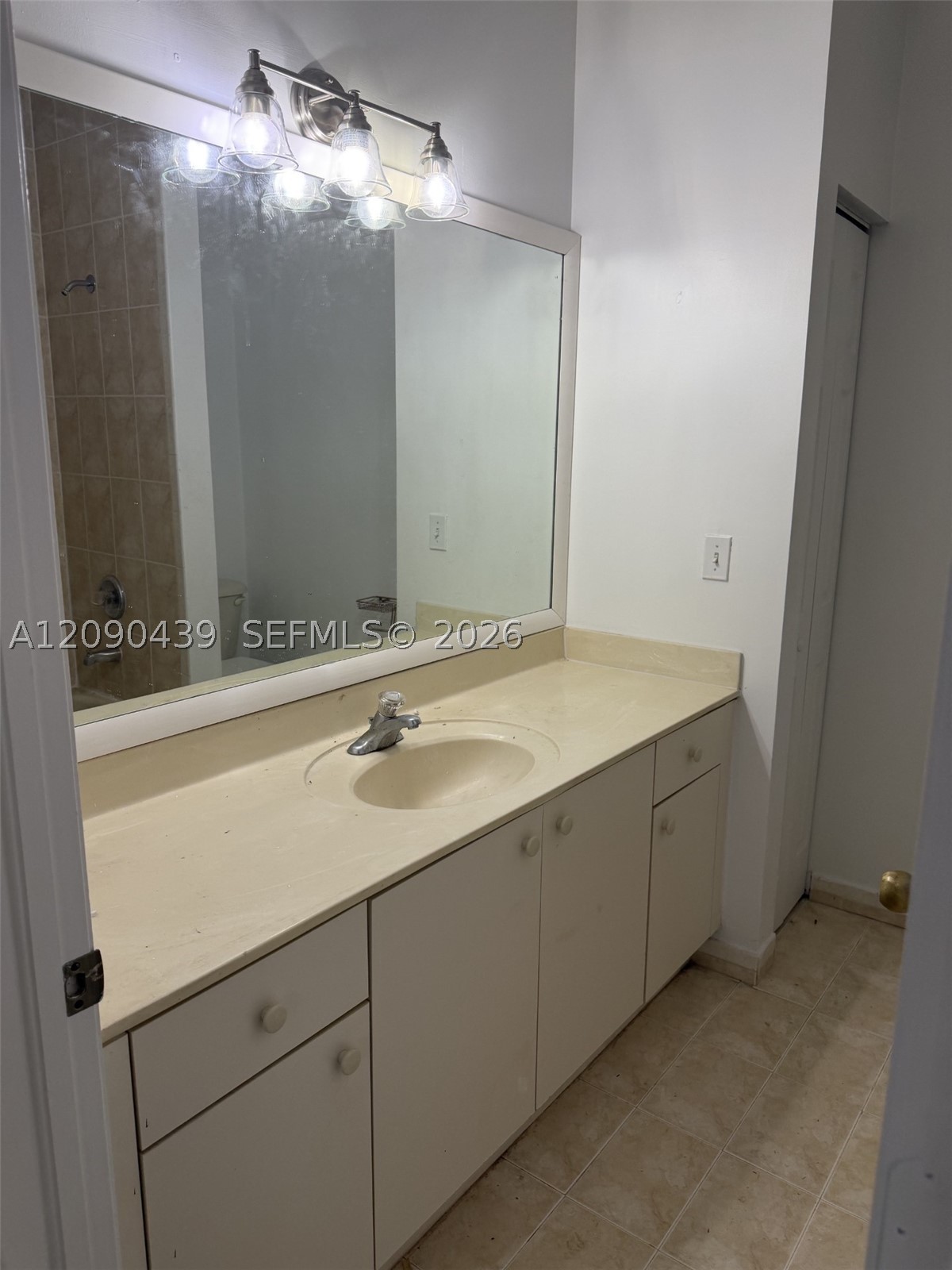 2720 Ne 3rd Dr 202 Property Photo 11