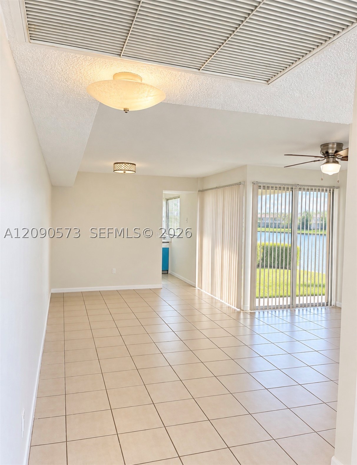 1211 S Independence Dr 1211f Property Photo 3
