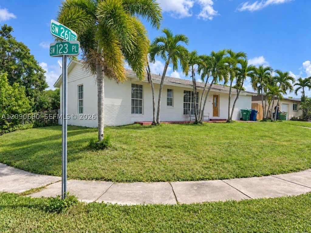 26153 SW 123rd Pl Property Photo 1