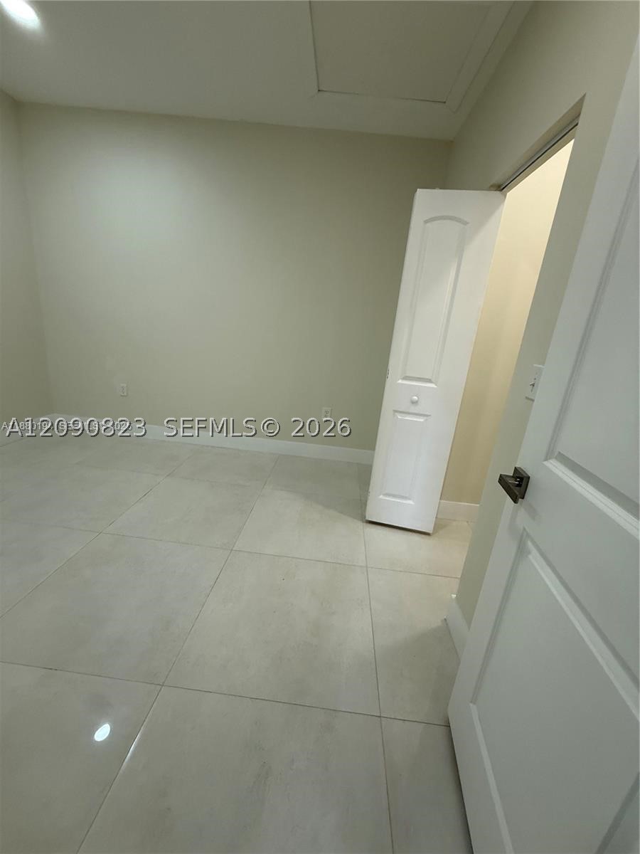 559 Nw 2nd St B Property Photo 10
