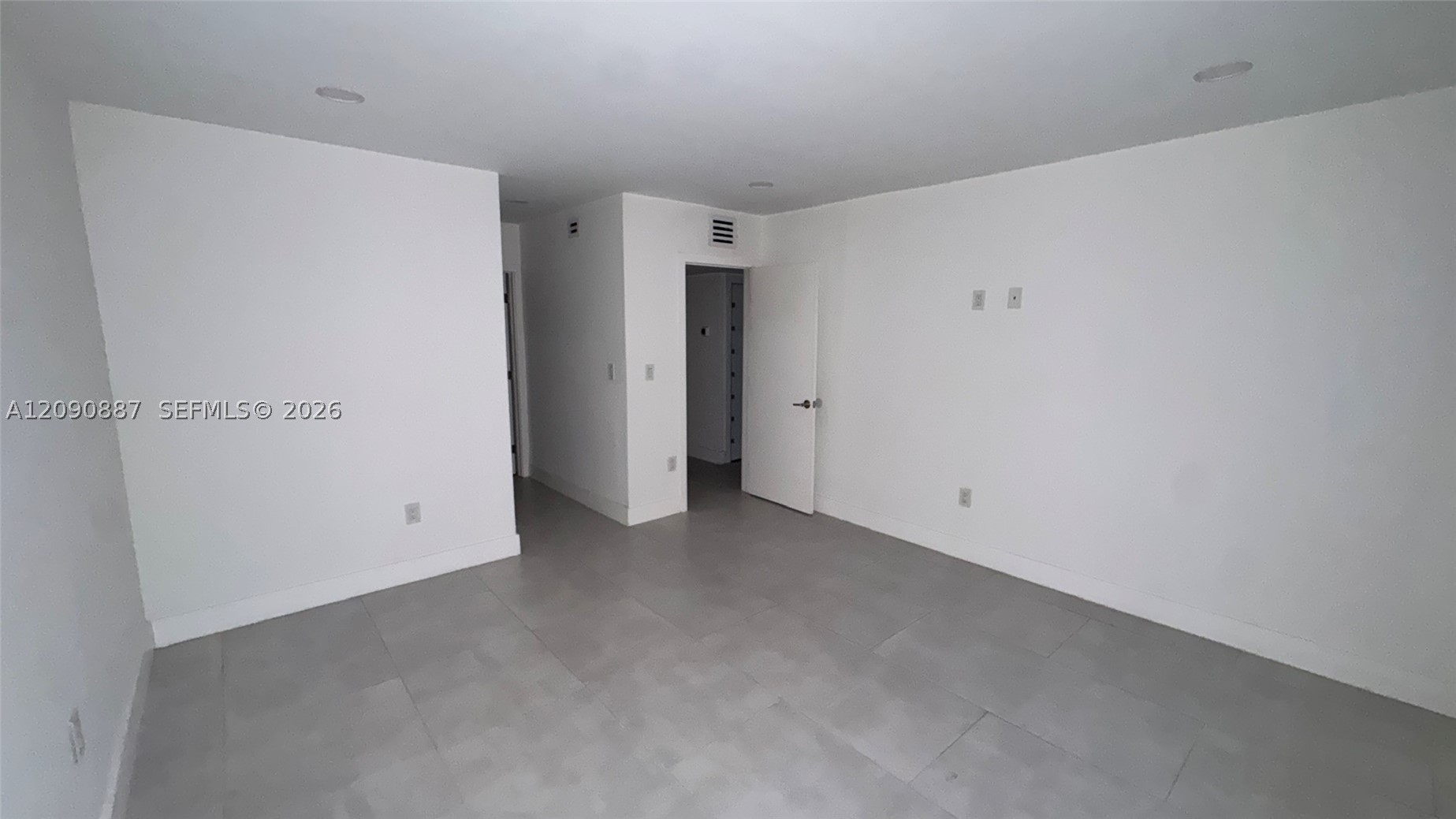 740 Ne 199th St 102g Property Photo 15
