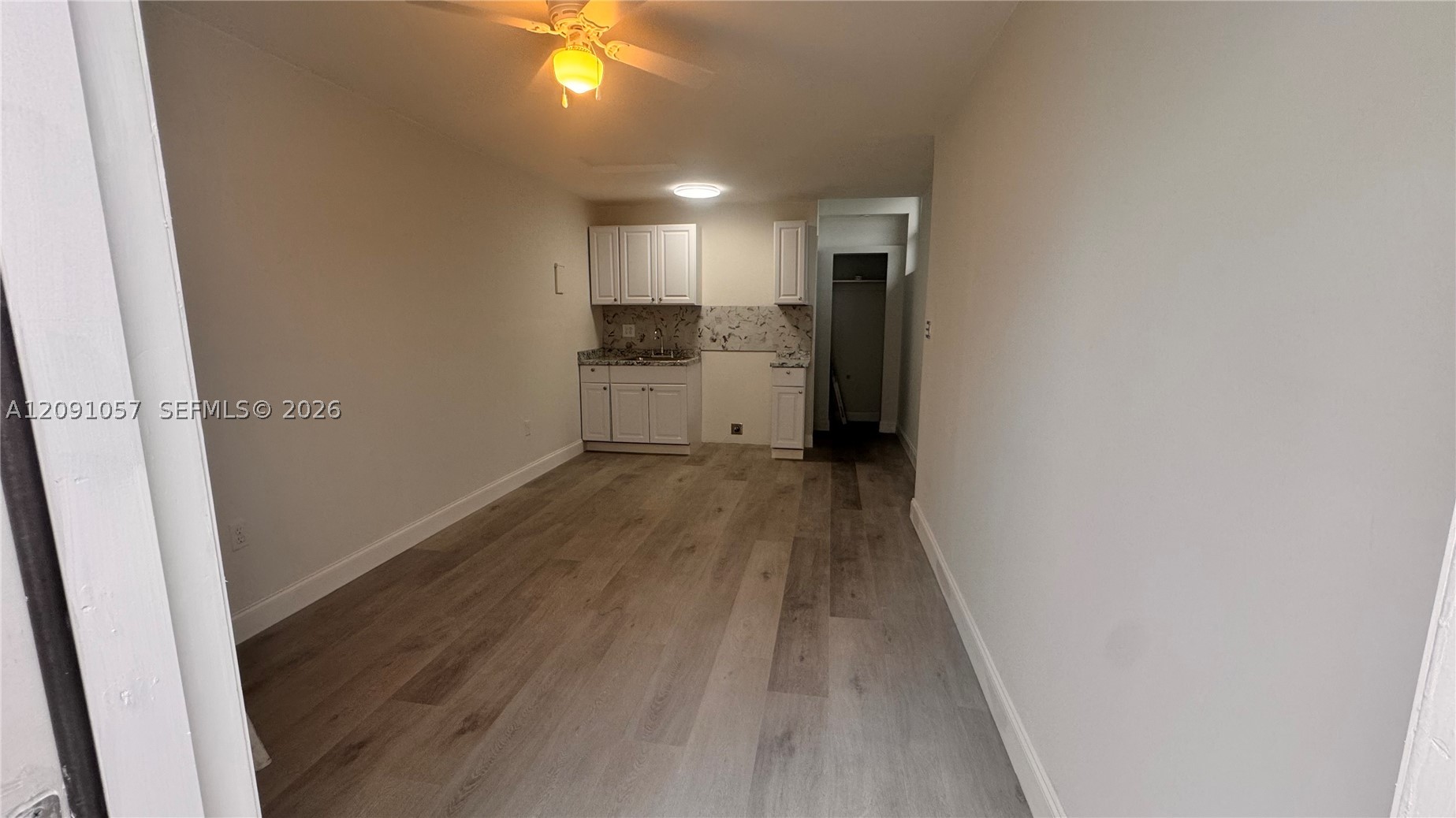 1923 Roosevelt St 6 Property Photo 1