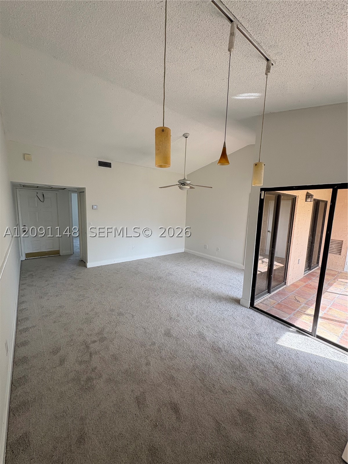 1200 N Liberty Ave 1200i Property Photo 2