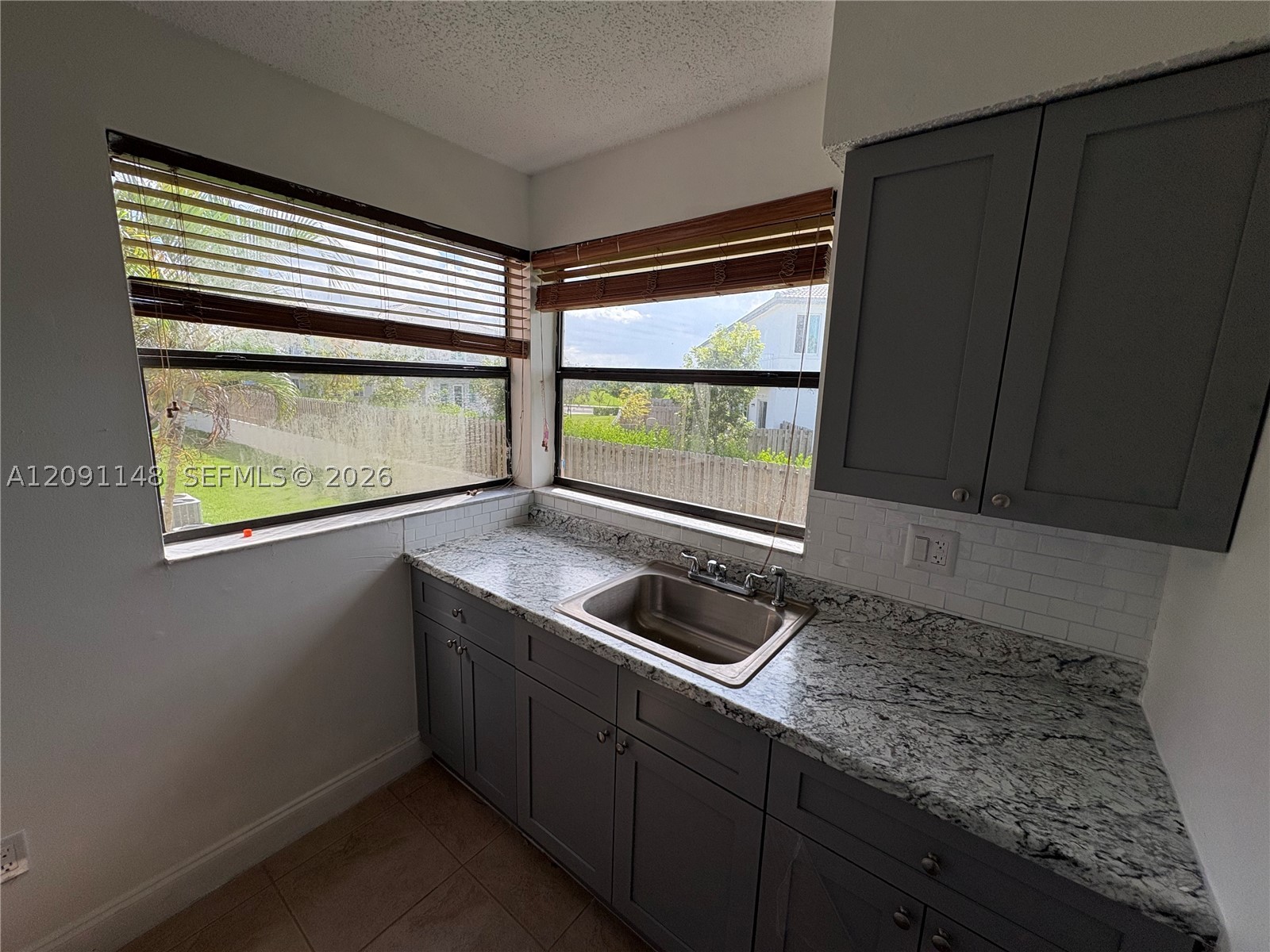 1200 N Liberty Ave 1200i Property Photo 5