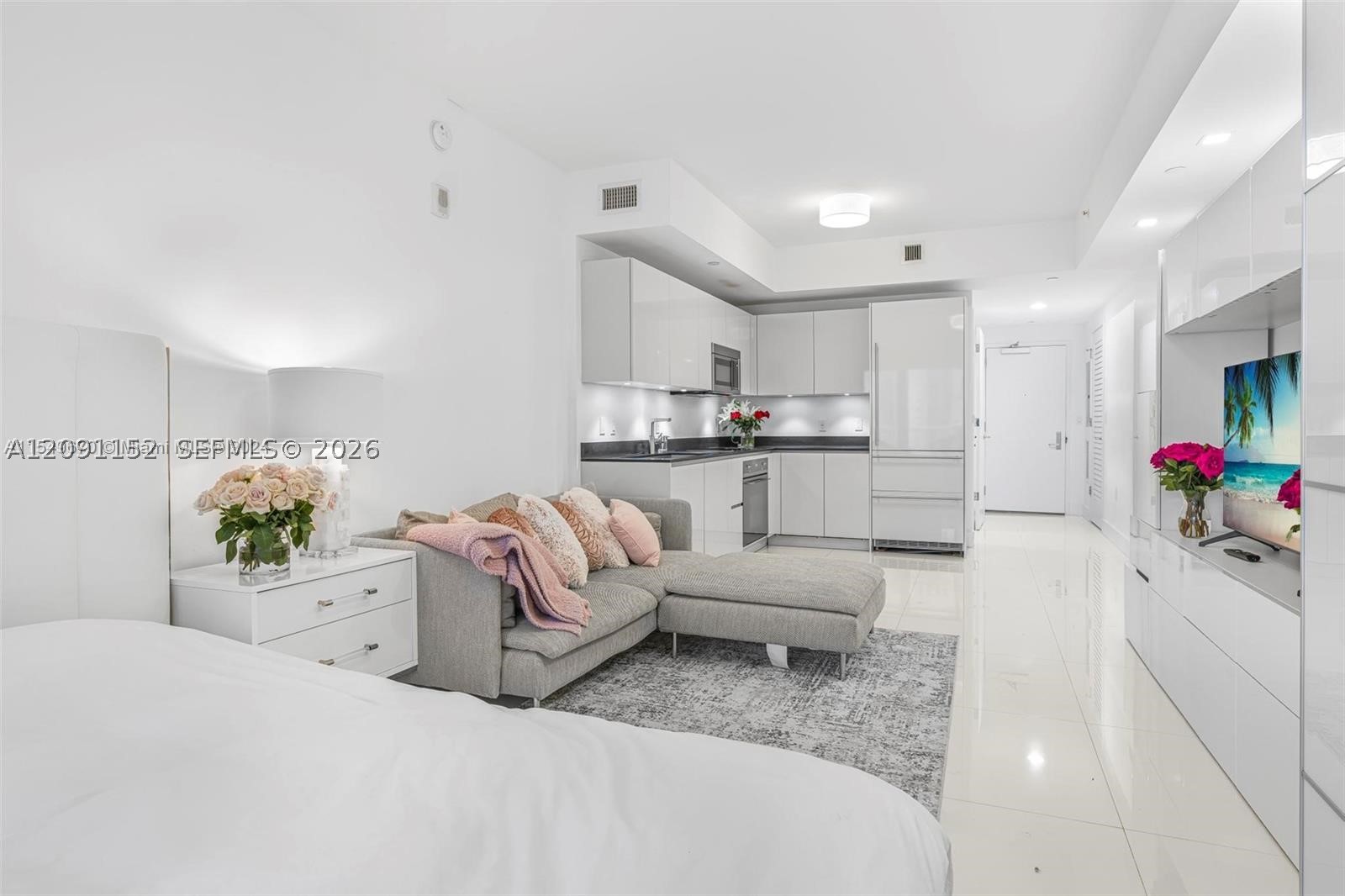 1010 Brickell Ave 1710 Property Photo 1