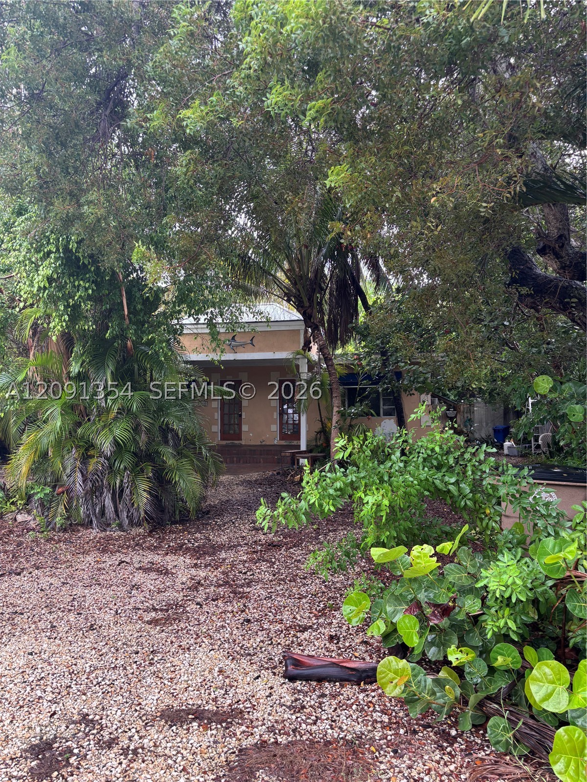 1030 Snapper Ln Property Photo 4