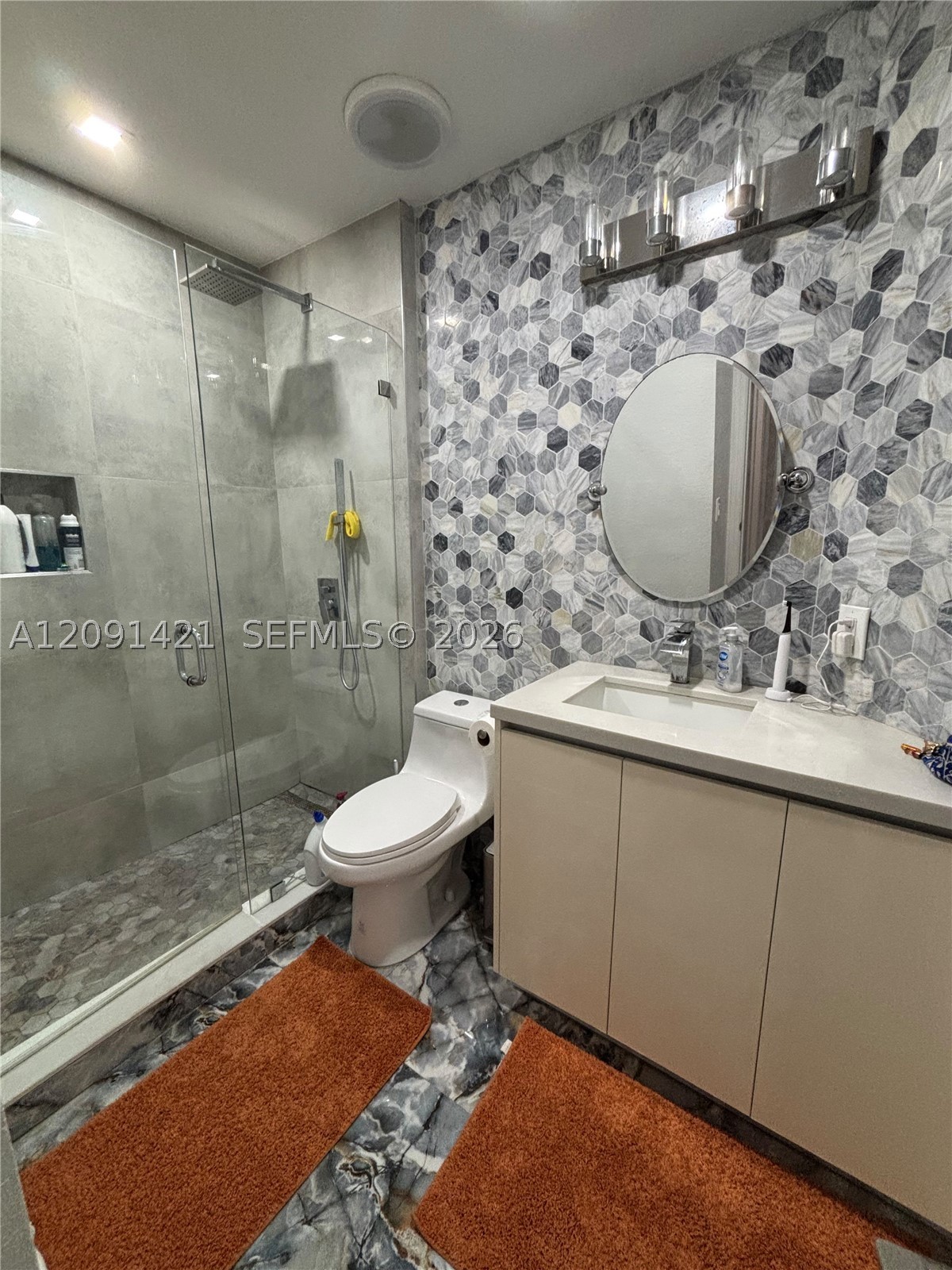7983 Nw 114th Pl Property Photo 6