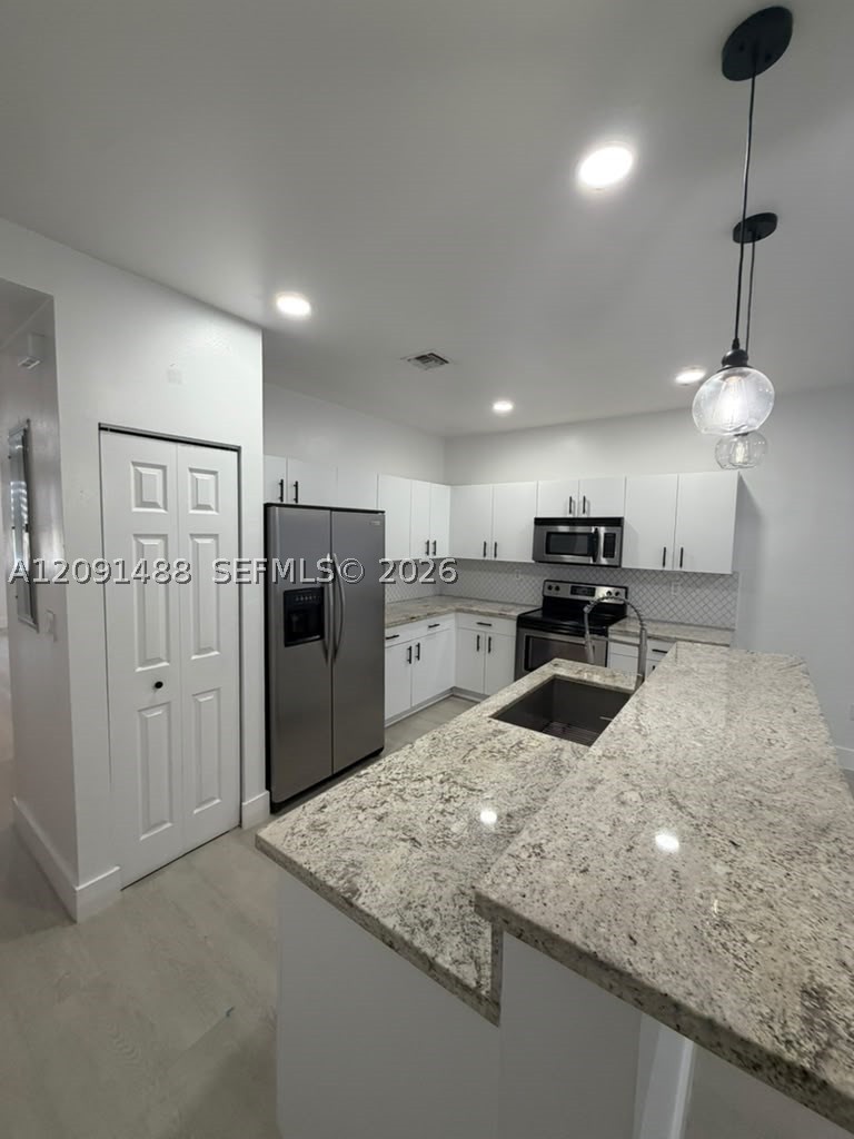 1022 Ne 42nd Ter N/a Property Photo 7