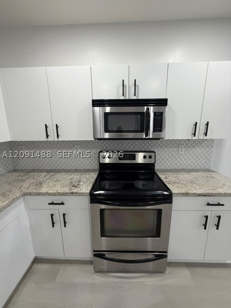 1022 Ne 42nd Ter N/a Property Photo 9