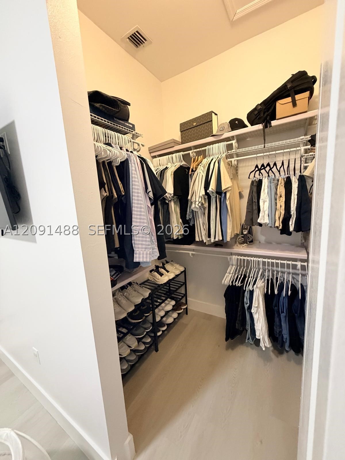 1022 Ne 42nd Ter N/a Property Photo 13