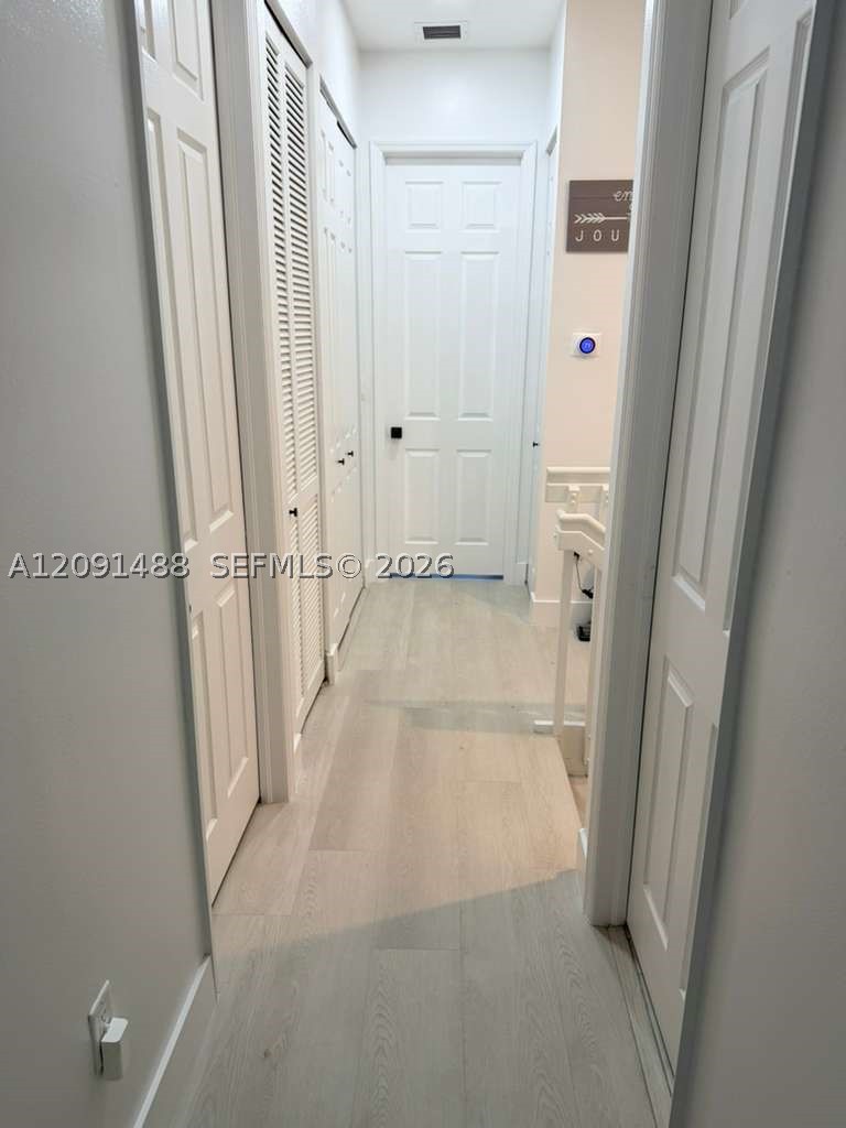 1022 Ne 42nd Ter N/a Property Photo 44