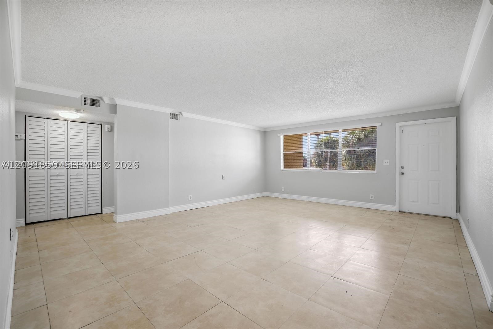 850 E Commercial Blvd 214b Property Photo 11