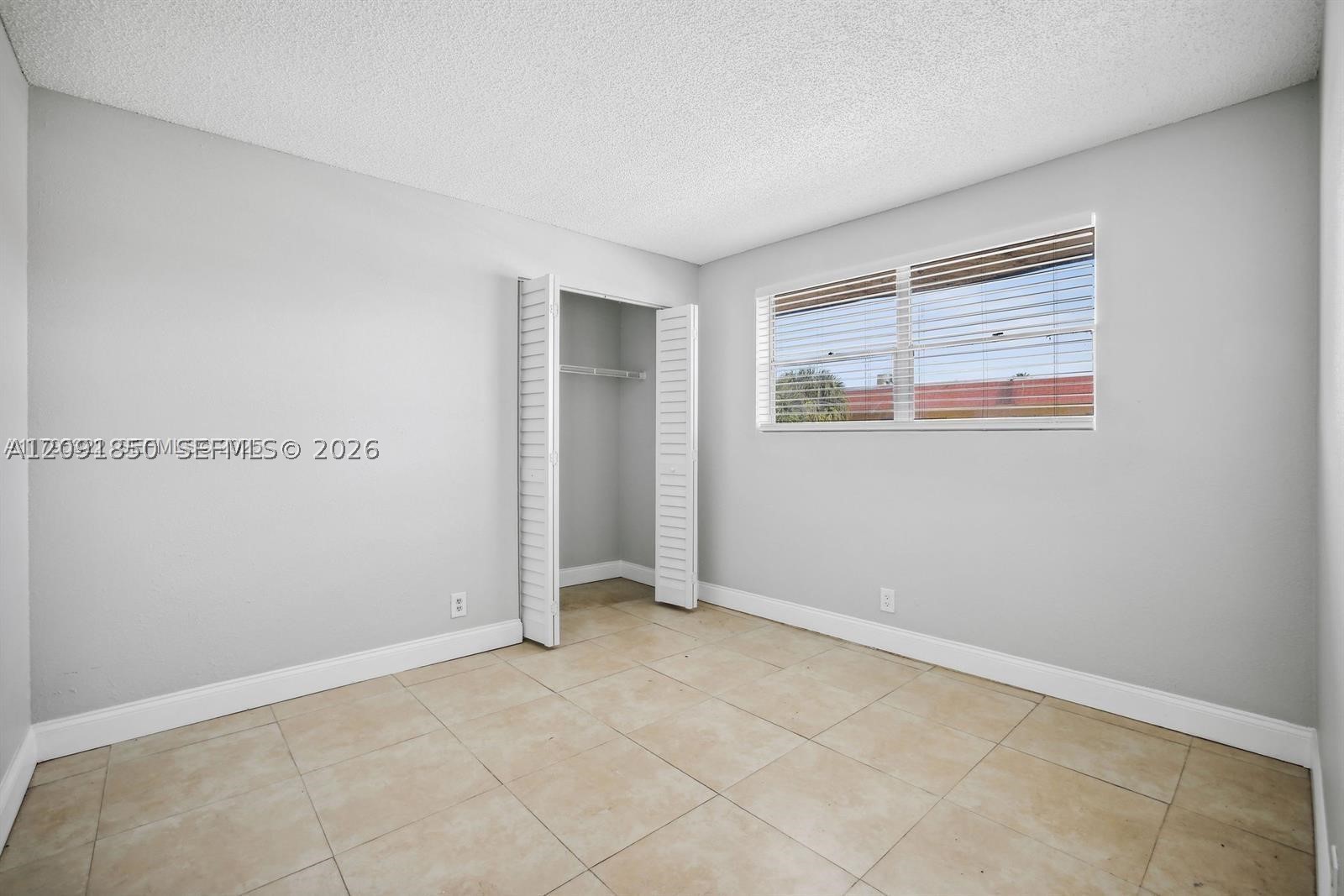 850 E Commercial Blvd 214b Property Photo 16