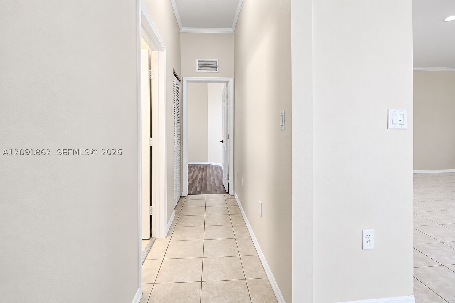 2919 Augusta Cir Property Photo 11