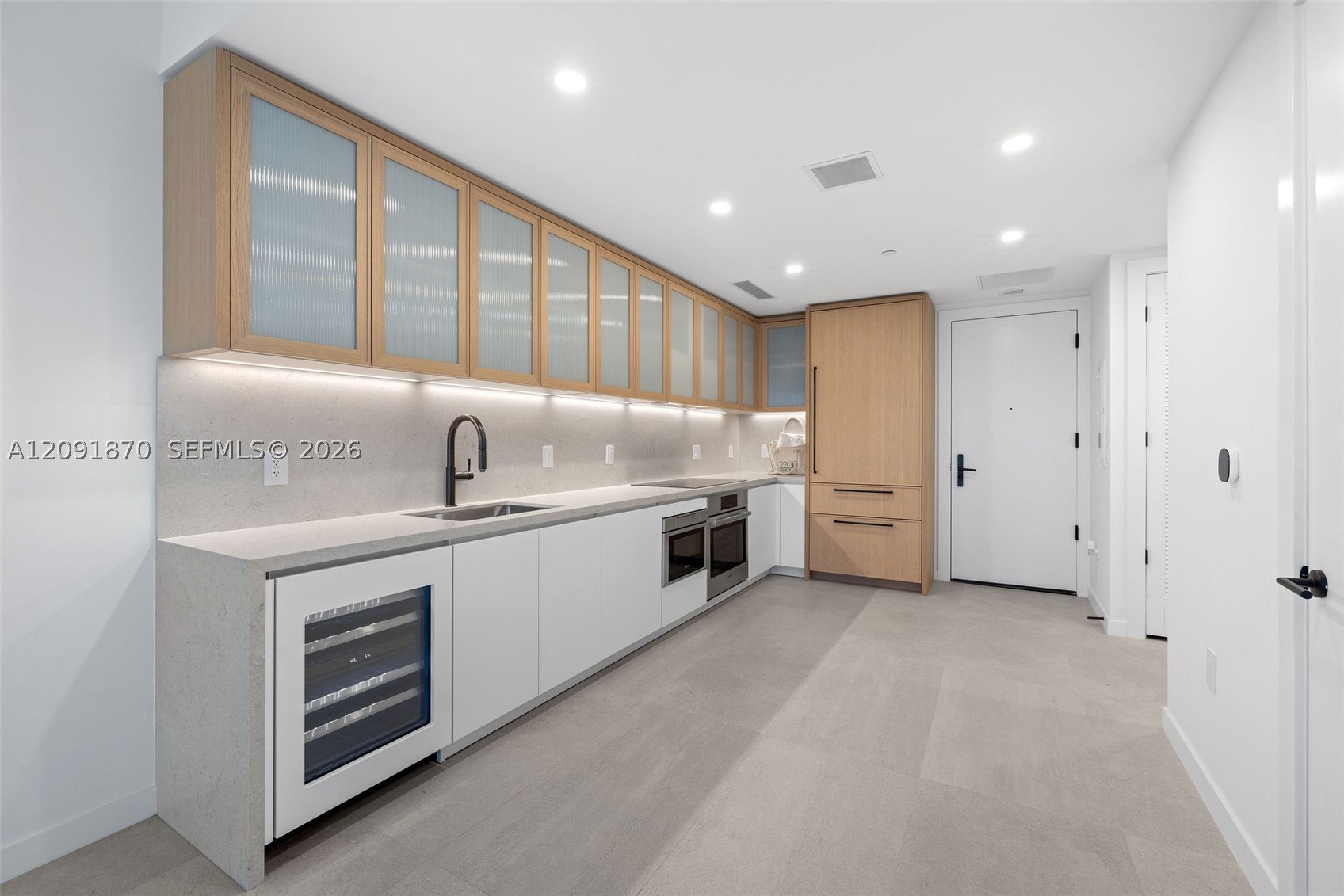2200 Brickell Ave 206 Property Photo 8