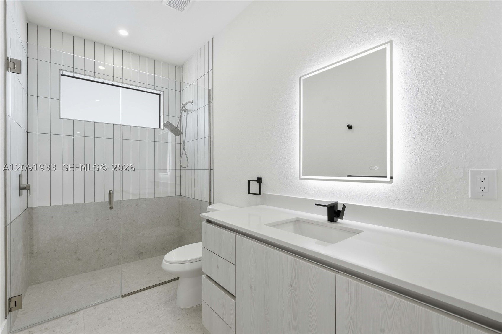 321 Ne 15th Ter Property Photo 29