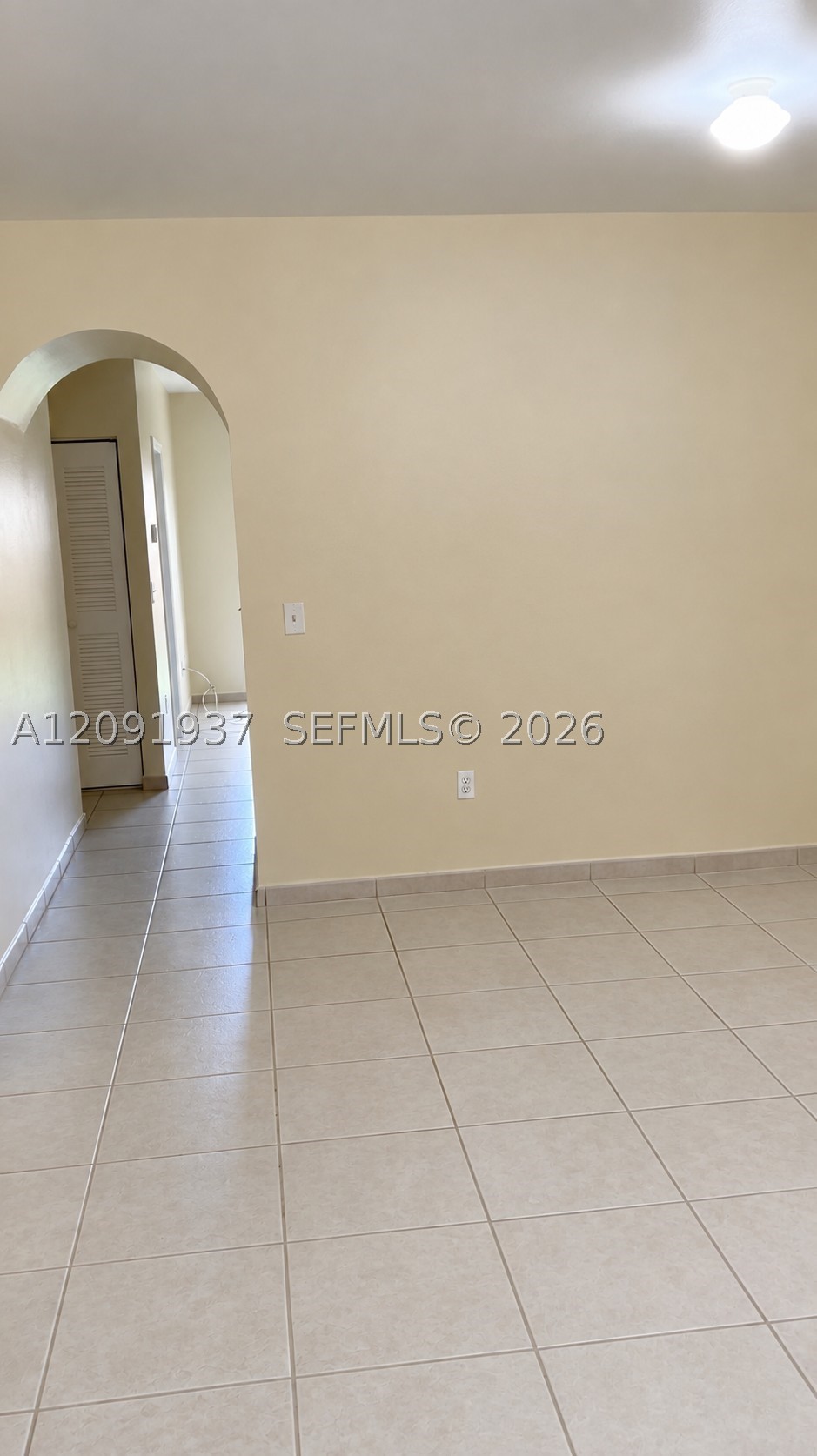 1615 Sw 3rd Ct Property Photo 3