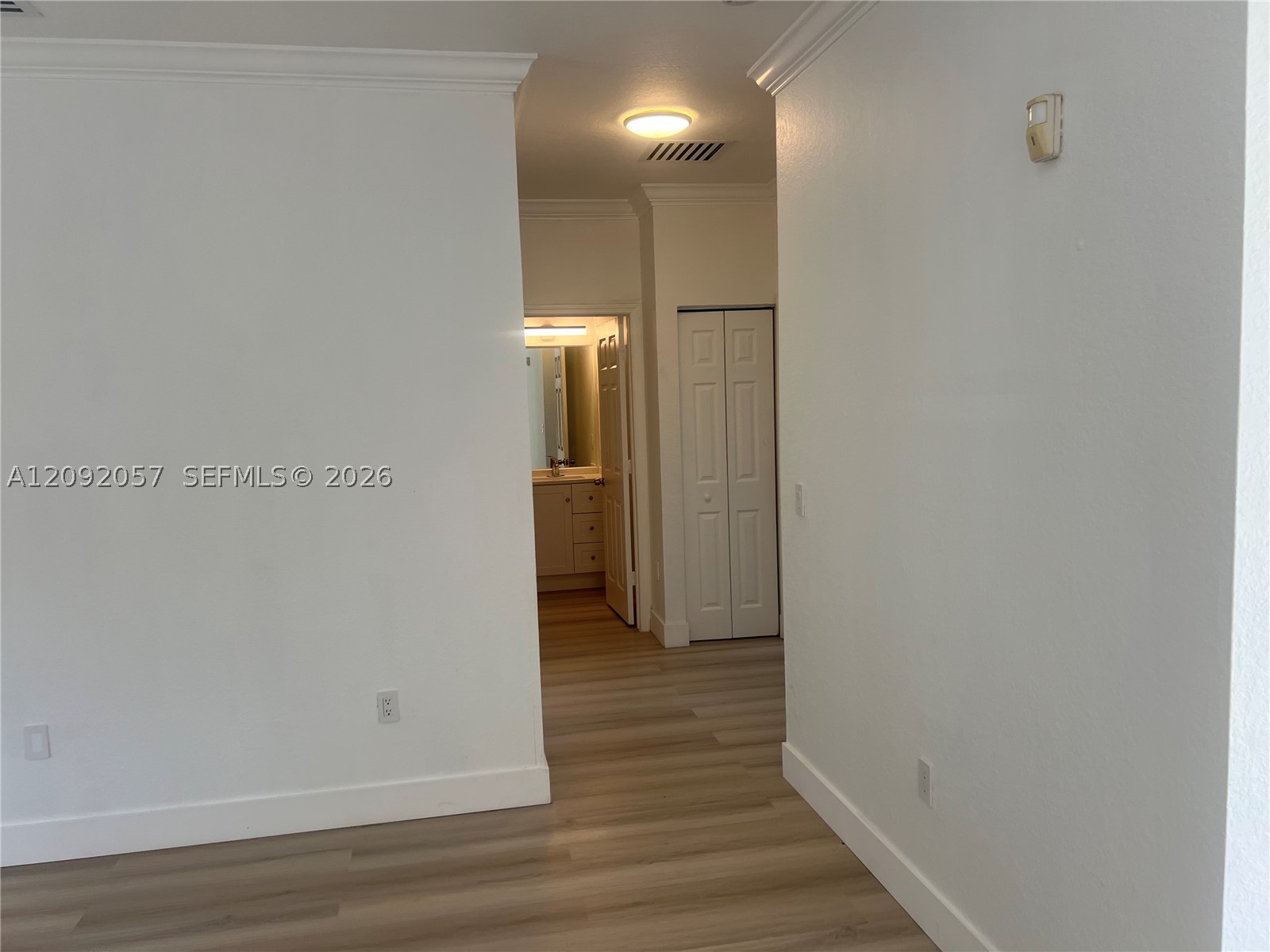 372 Ne 26th Pl 201 Property Photo 11