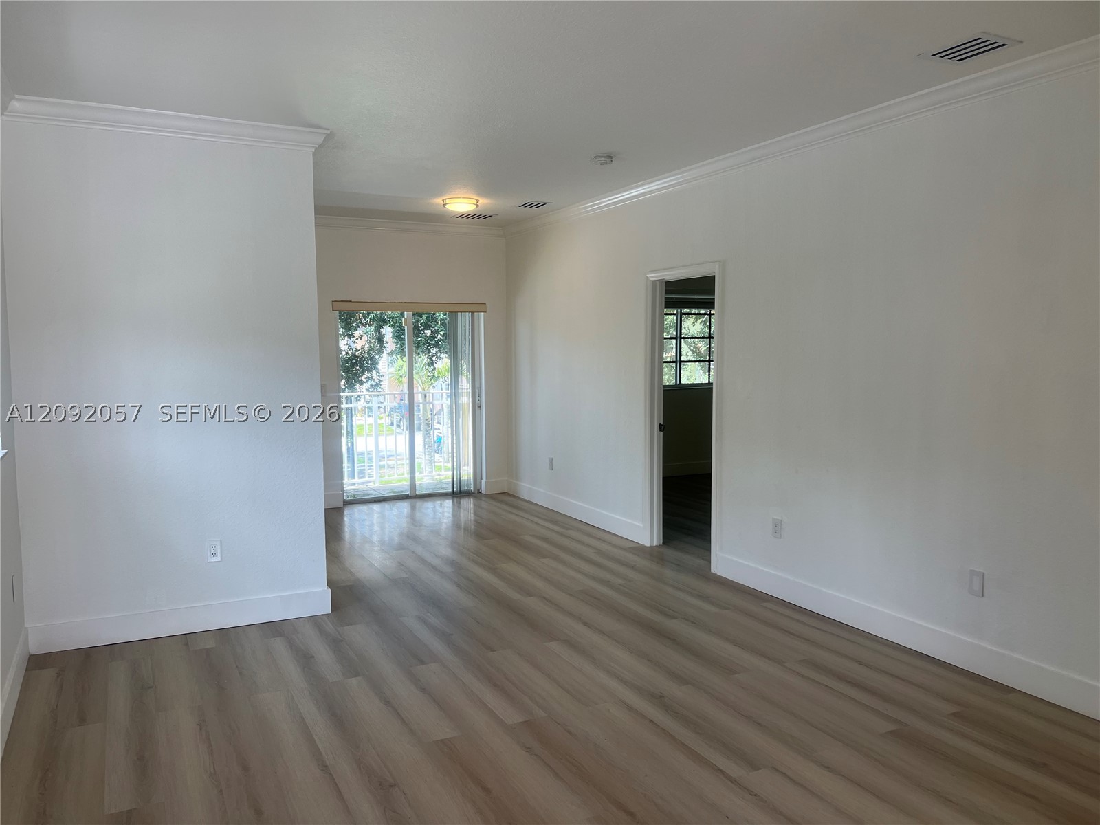 372 Ne 26th Pl 201 Property Photo 16