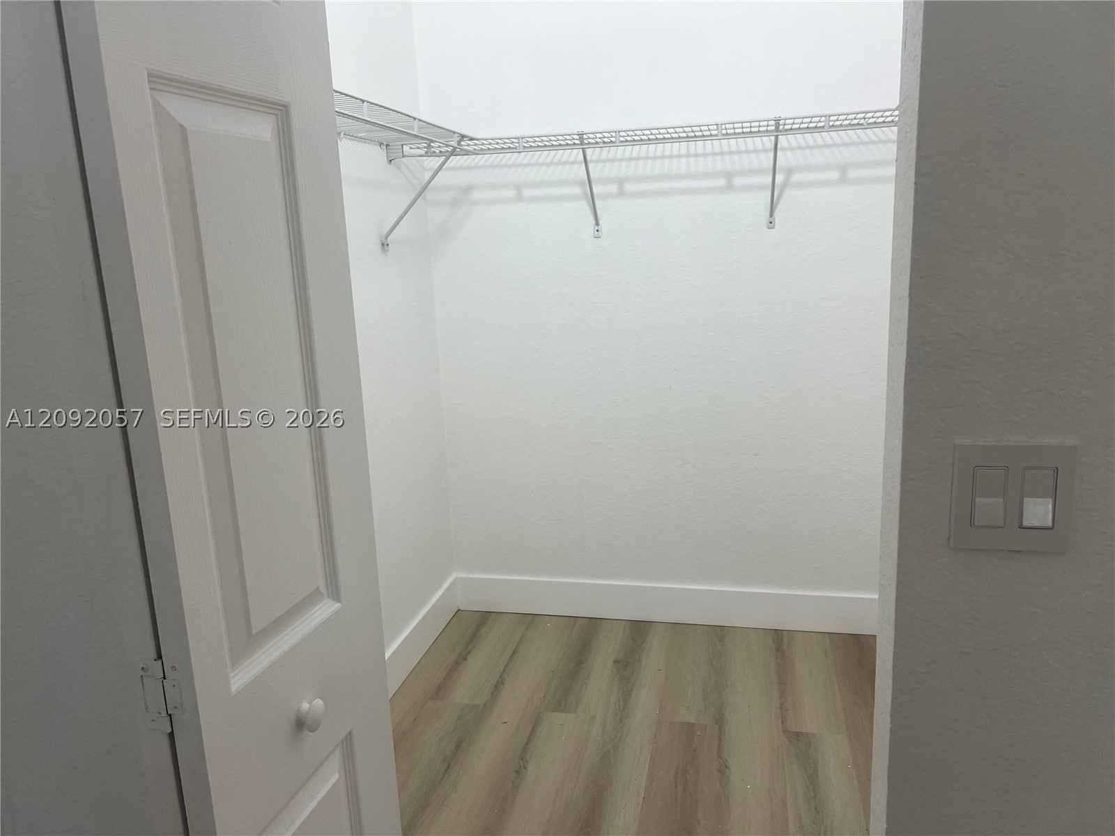 372 Ne 26th Pl 201 Property Photo 17