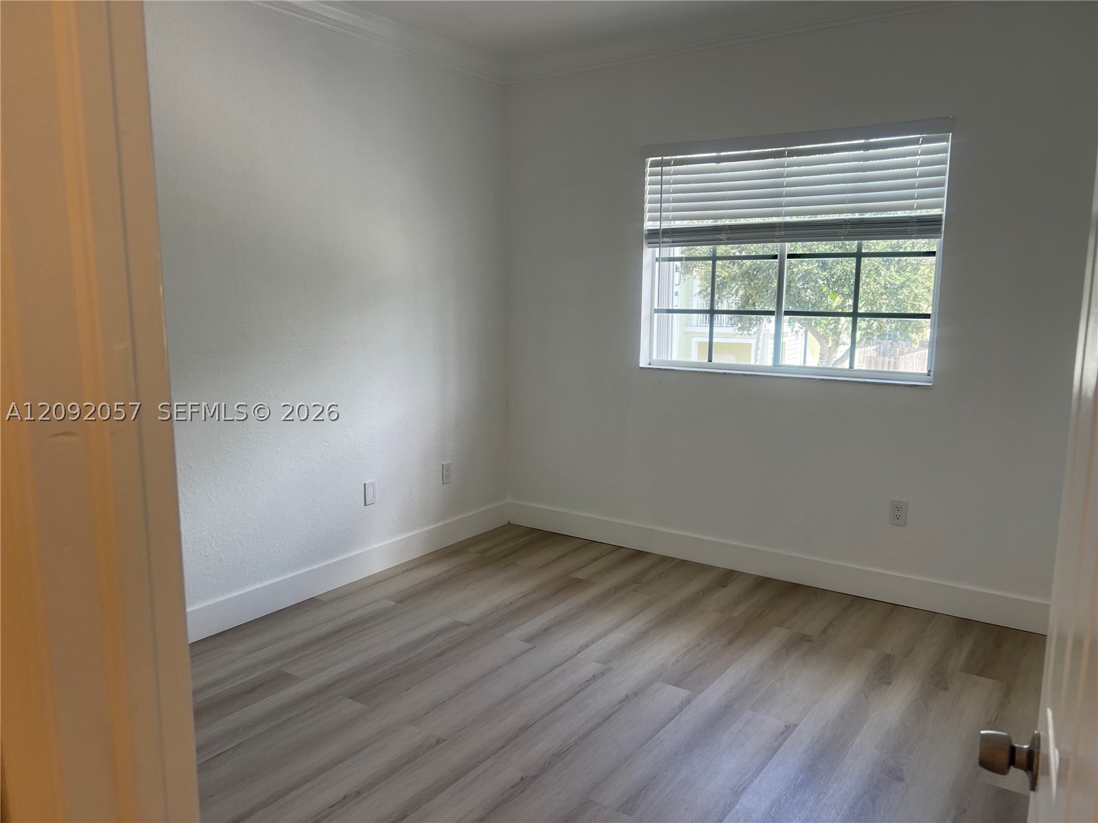 372 Ne 26th Pl 201 Property Photo 23