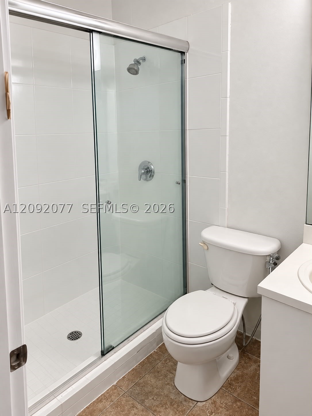 1555 Ne 33rd Rd 104-2 Property Photo 9