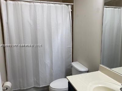 373 Ne 37th Ave Property Photo 5