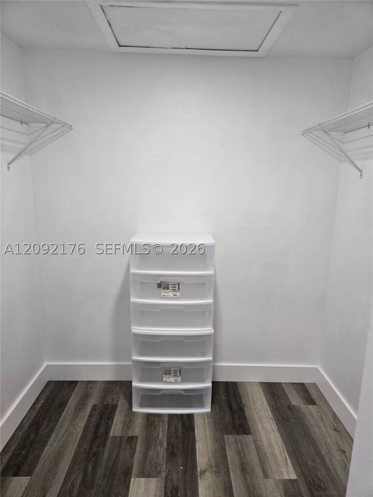 2618 Ne 2 Ave Property Photo 15