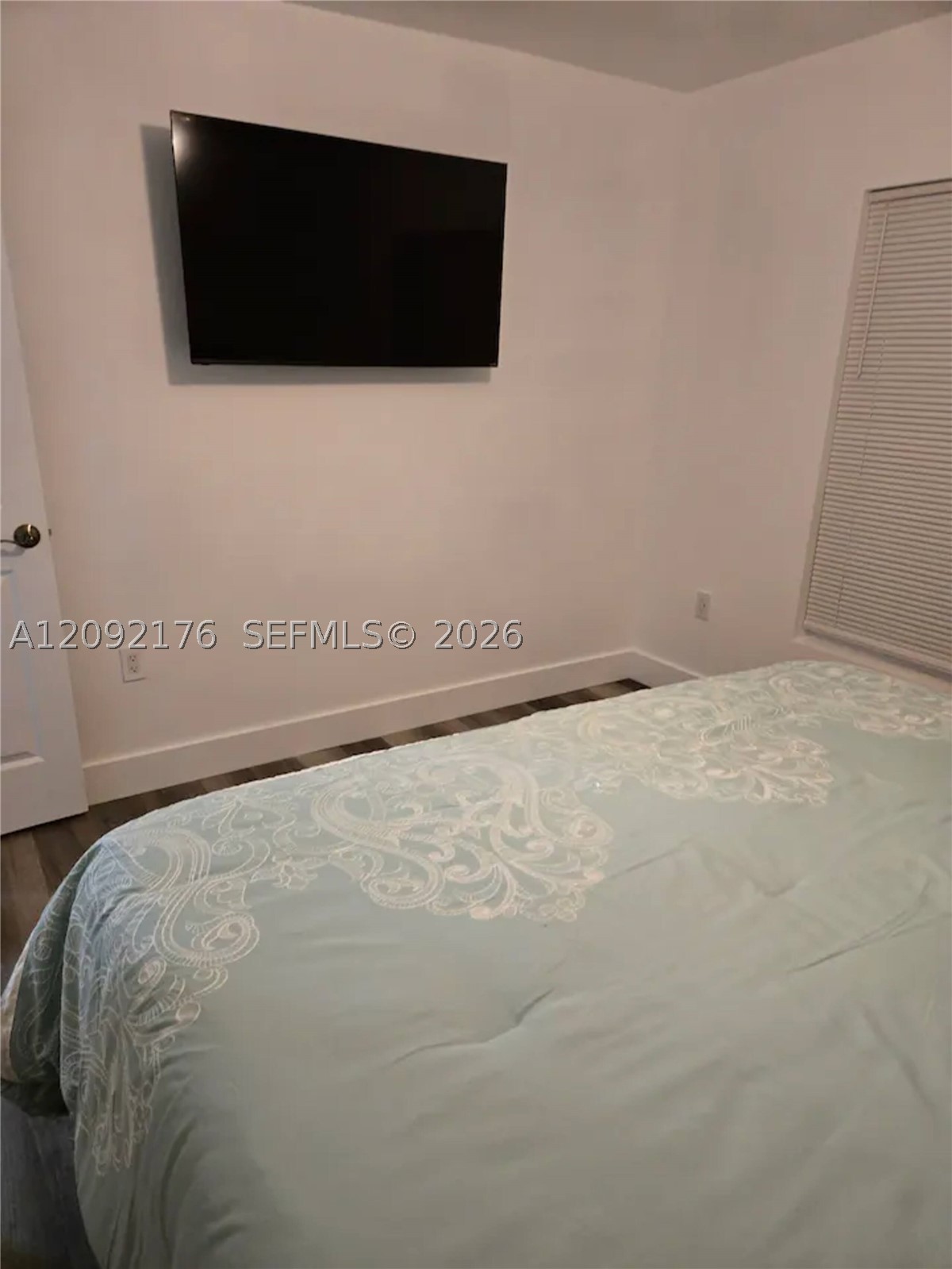 2618 Ne 2 Ave Property Photo 35