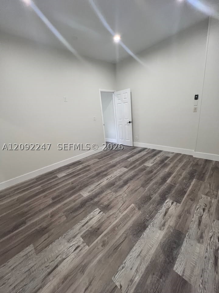 1031 Ne 17th Ter 0 Property Photo 14