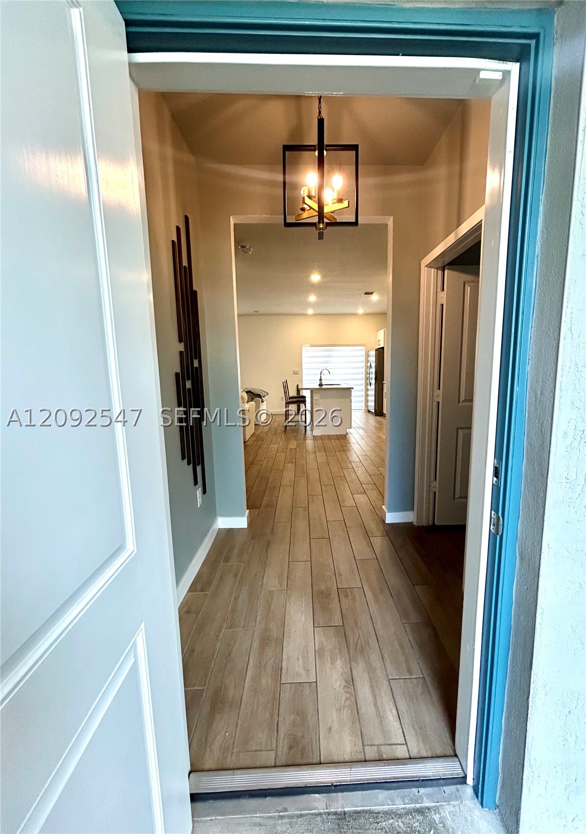 758 Se 16th Ct Property Photo 2