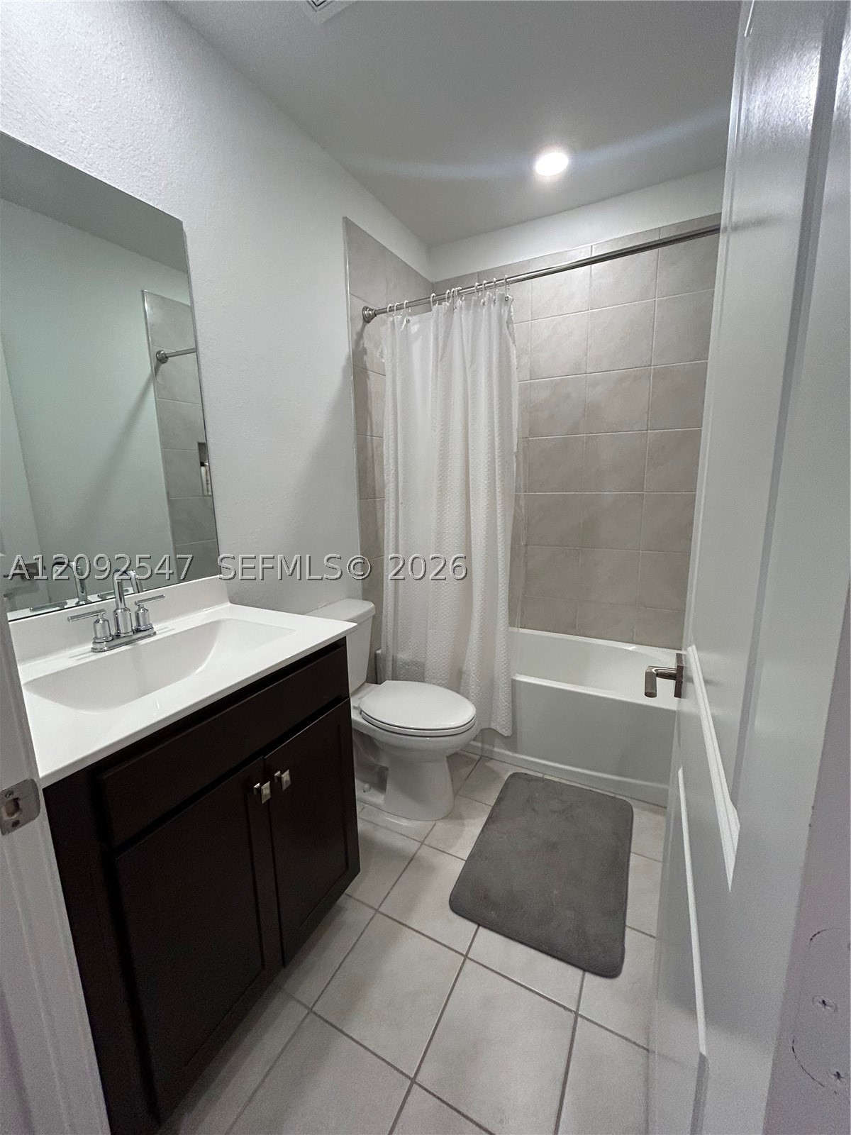 758 Se 16th Ct Property Photo 8