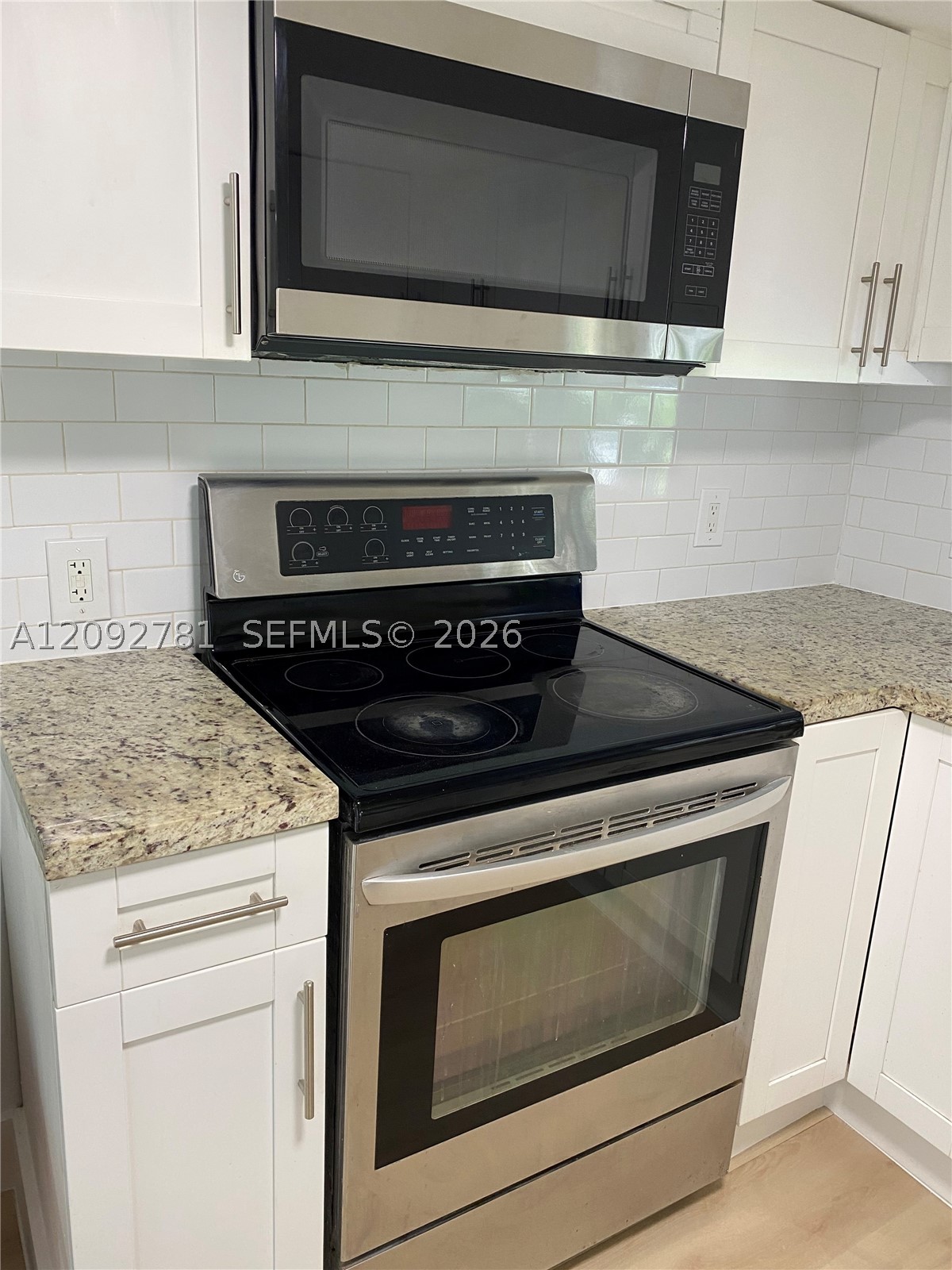 181 2nd Ct Property Photo 16