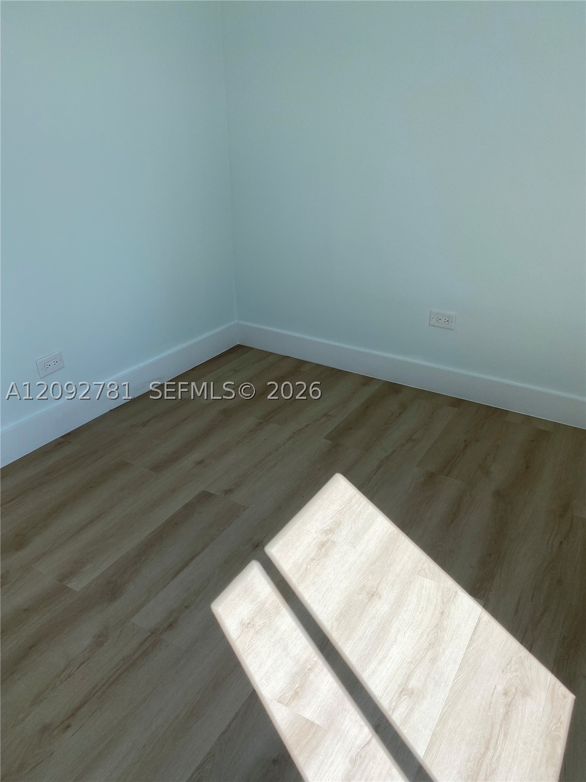 181 2nd Ct Property Photo 20