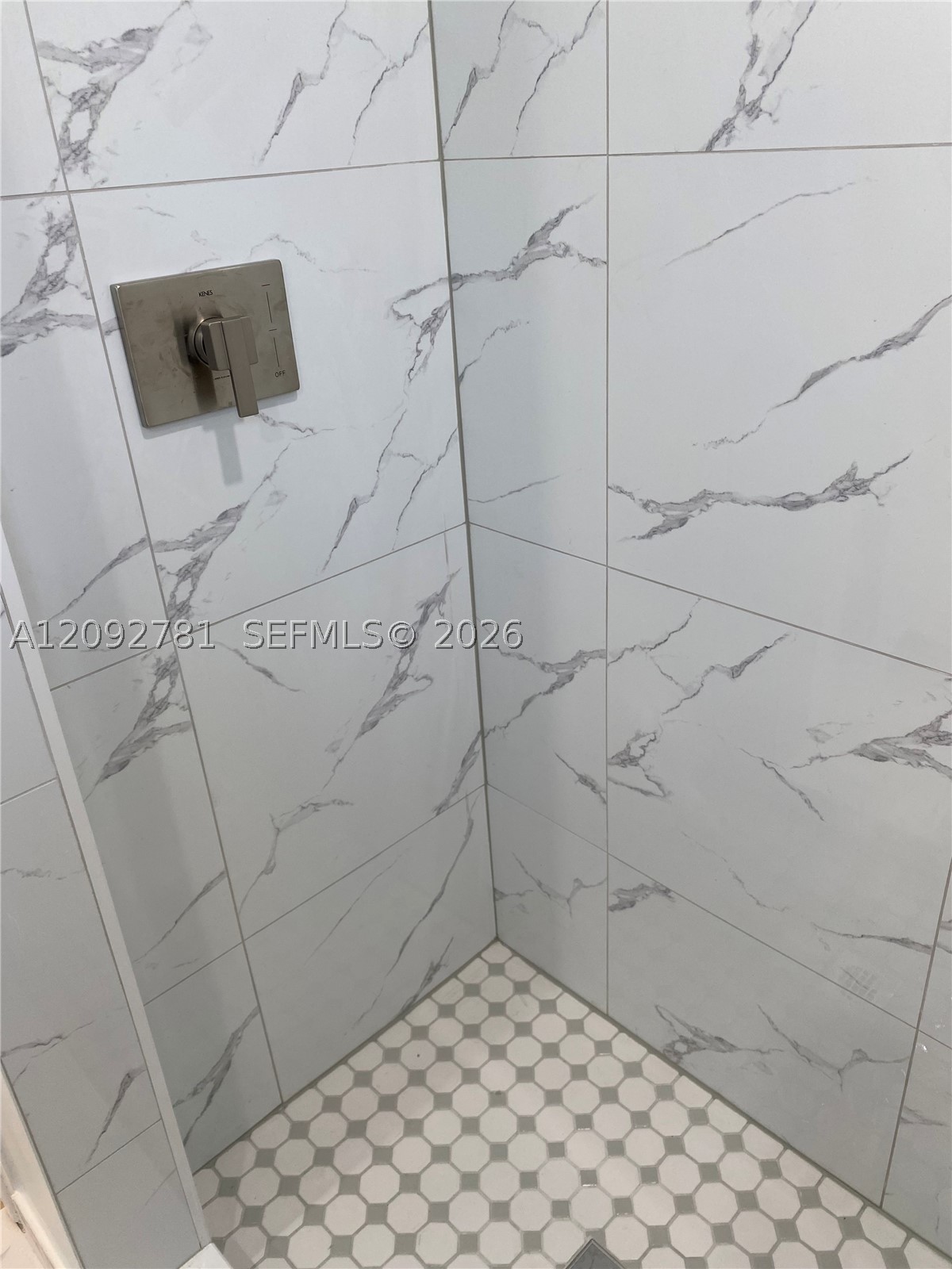 181 2nd Ct Property Photo 24