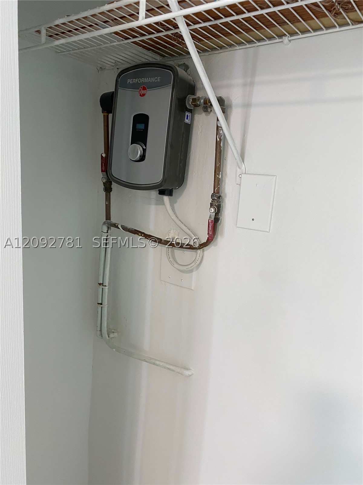 181 2nd Ct Property Photo 26