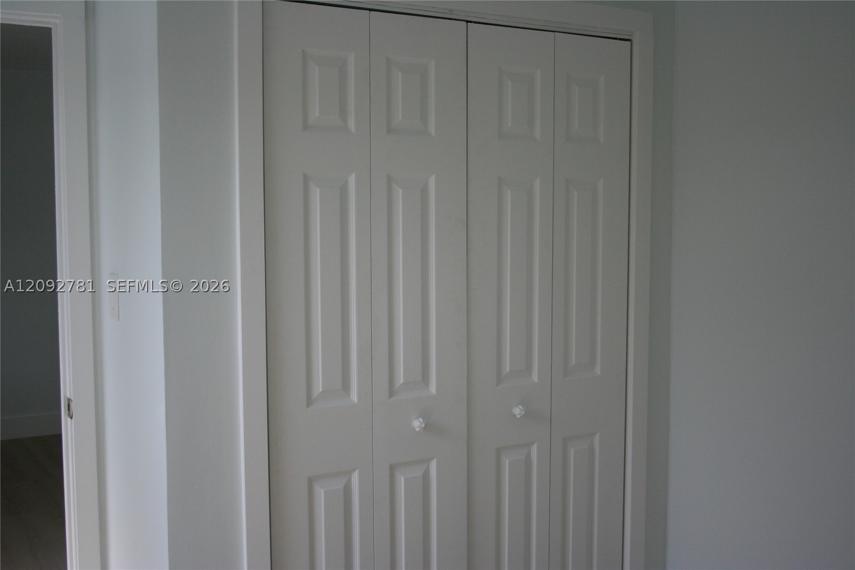 181 2nd Ct Property Photo 30