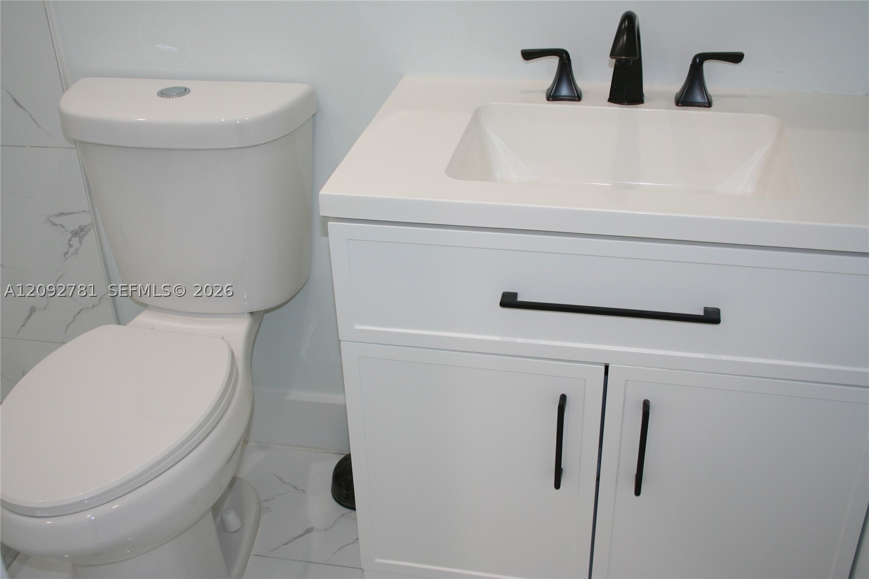 181 2nd Ct Property Photo 44