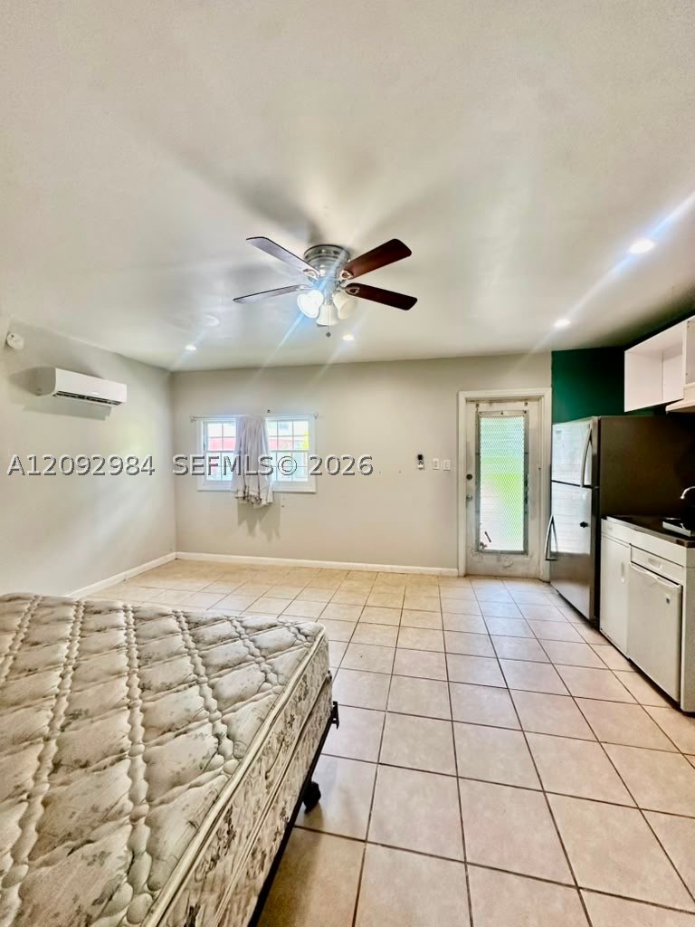 2151 N Krome 1 Property Photo 5