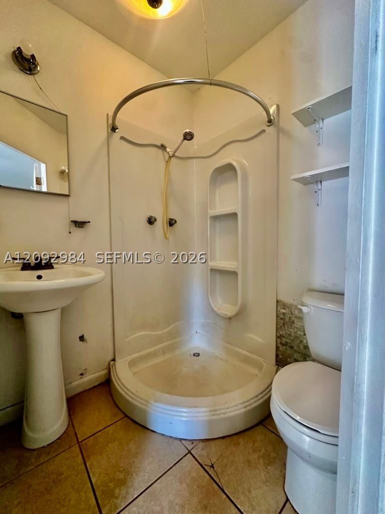 2151 N Krome 1 Property Photo 6