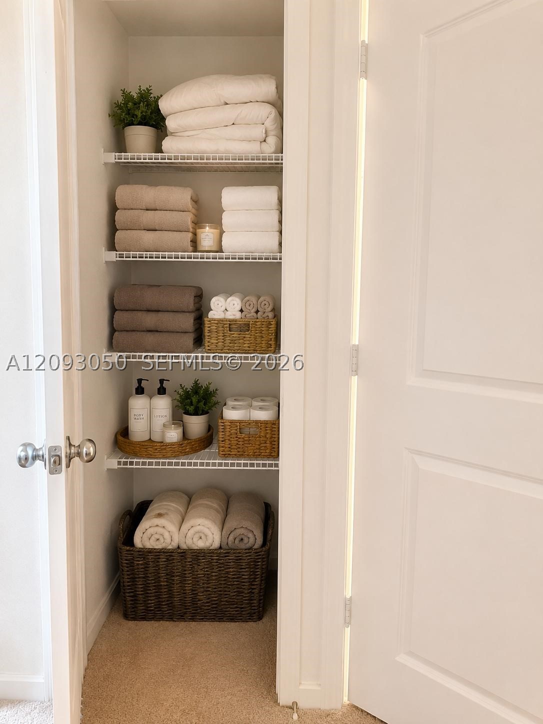 A12093050 Property Photo 13